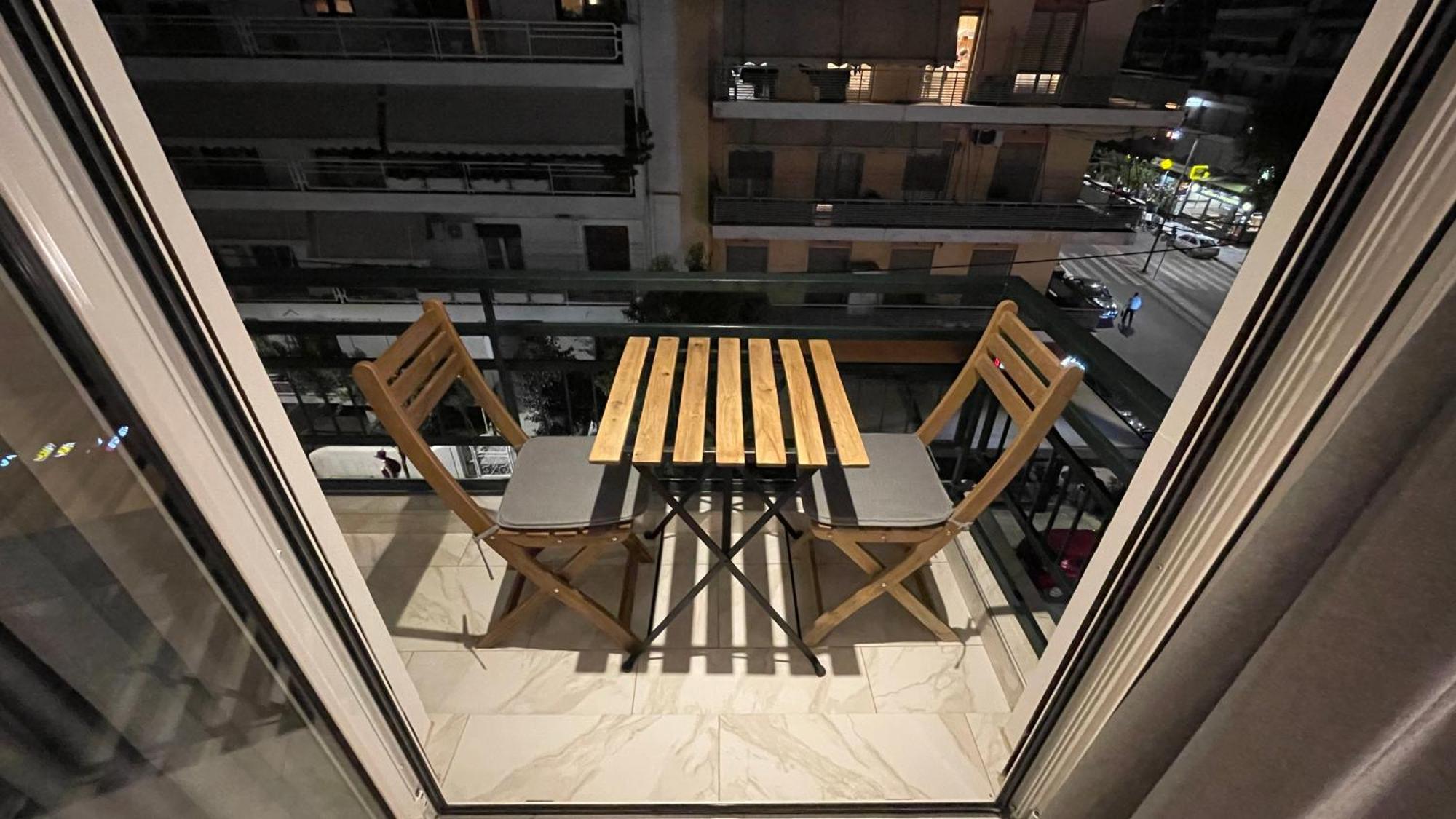 4 Newly Renovated Charming Apartments Steps From Panormou Metro Station เอเธนส์ ภายนอก รูปภาพ