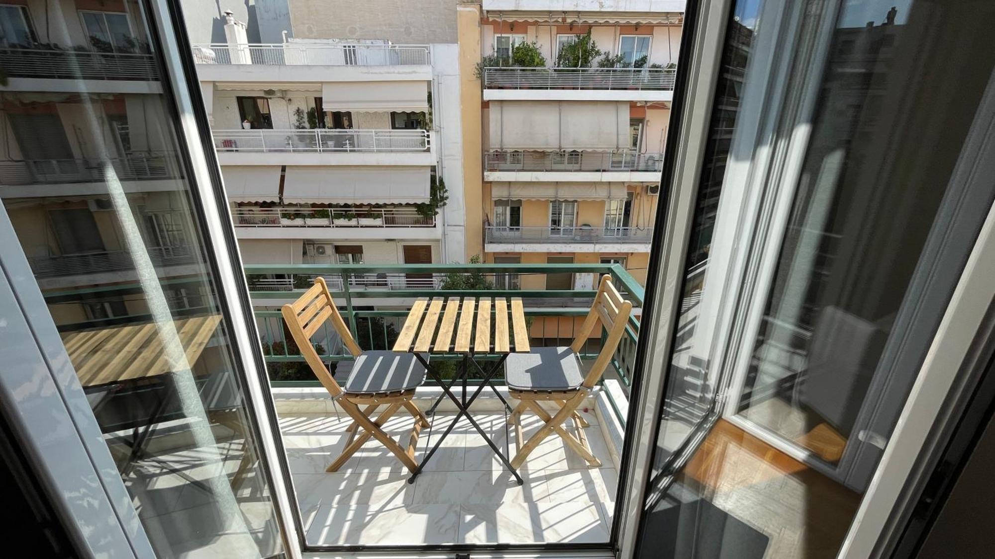 4 Newly Renovated Charming Apartments Steps From Panormou Metro Station เอเธนส์ ภายนอก รูปภาพ