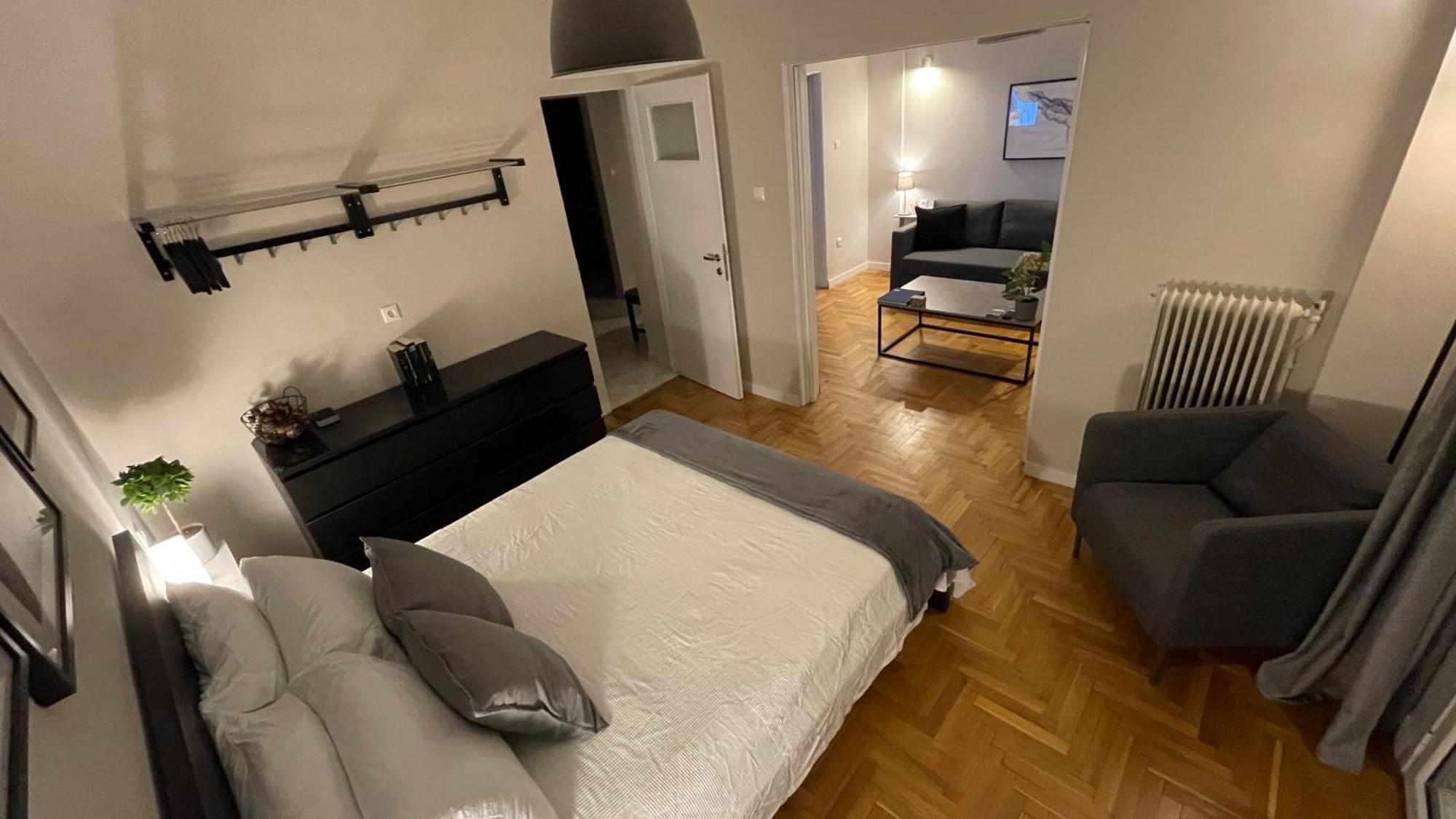 4 Newly Renovated Charming Apartments Steps From Panormou Metro Station เอเธนส์ ภายนอก รูปภาพ