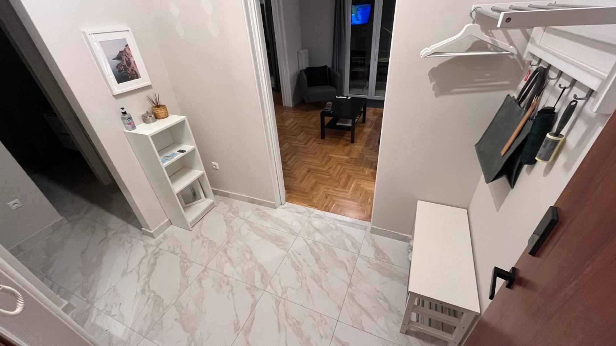 4 Newly Renovated Charming Apartments Steps From Panormou Metro Station เอเธนส์ ห้อง รูปภาพ