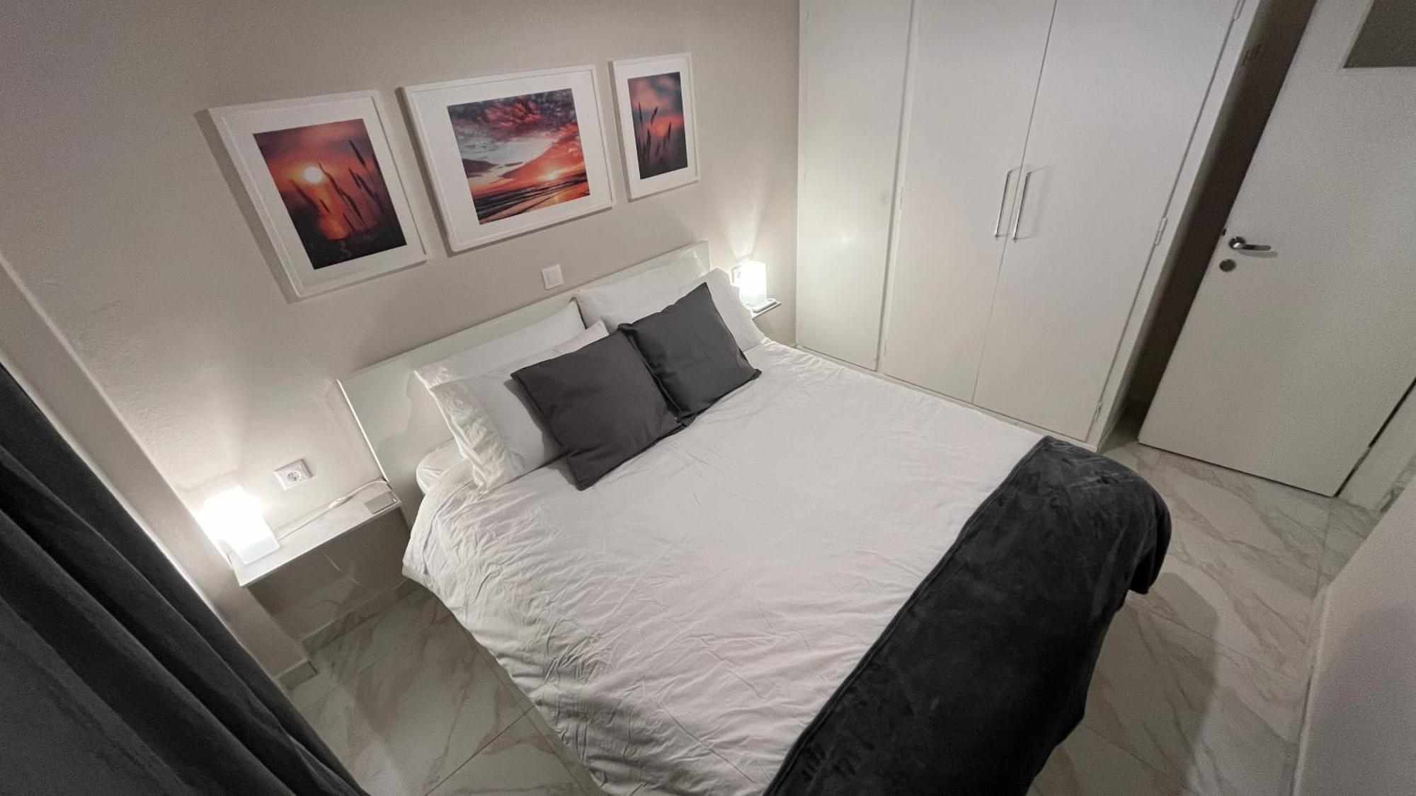 4 Newly Renovated Charming Apartments Steps From Panormou Metro Station เอเธนส์ ห้อง รูปภาพ