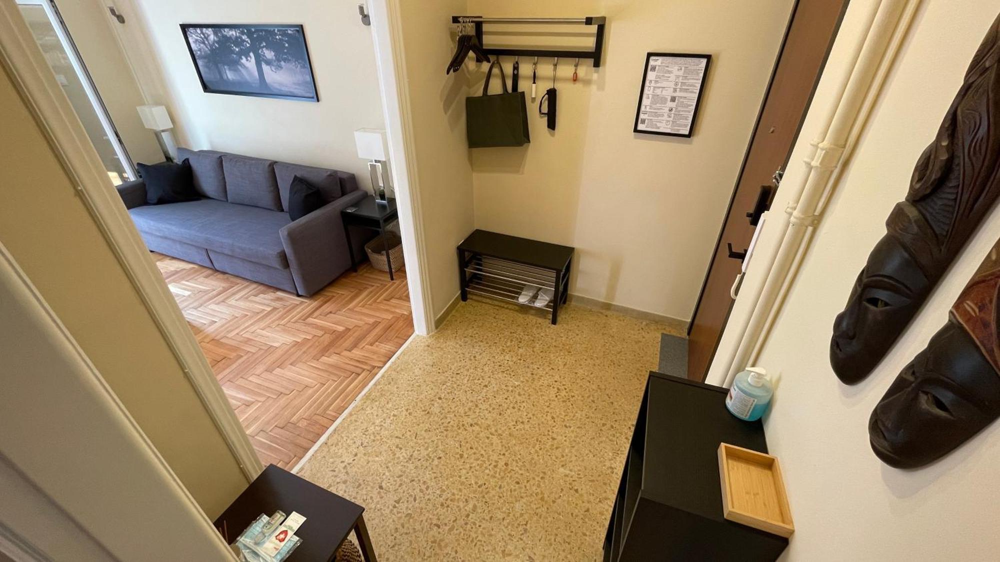 4 Newly Renovated Charming Apartments Steps From Panormou Metro Station เอเธนส์ ห้อง รูปภาพ