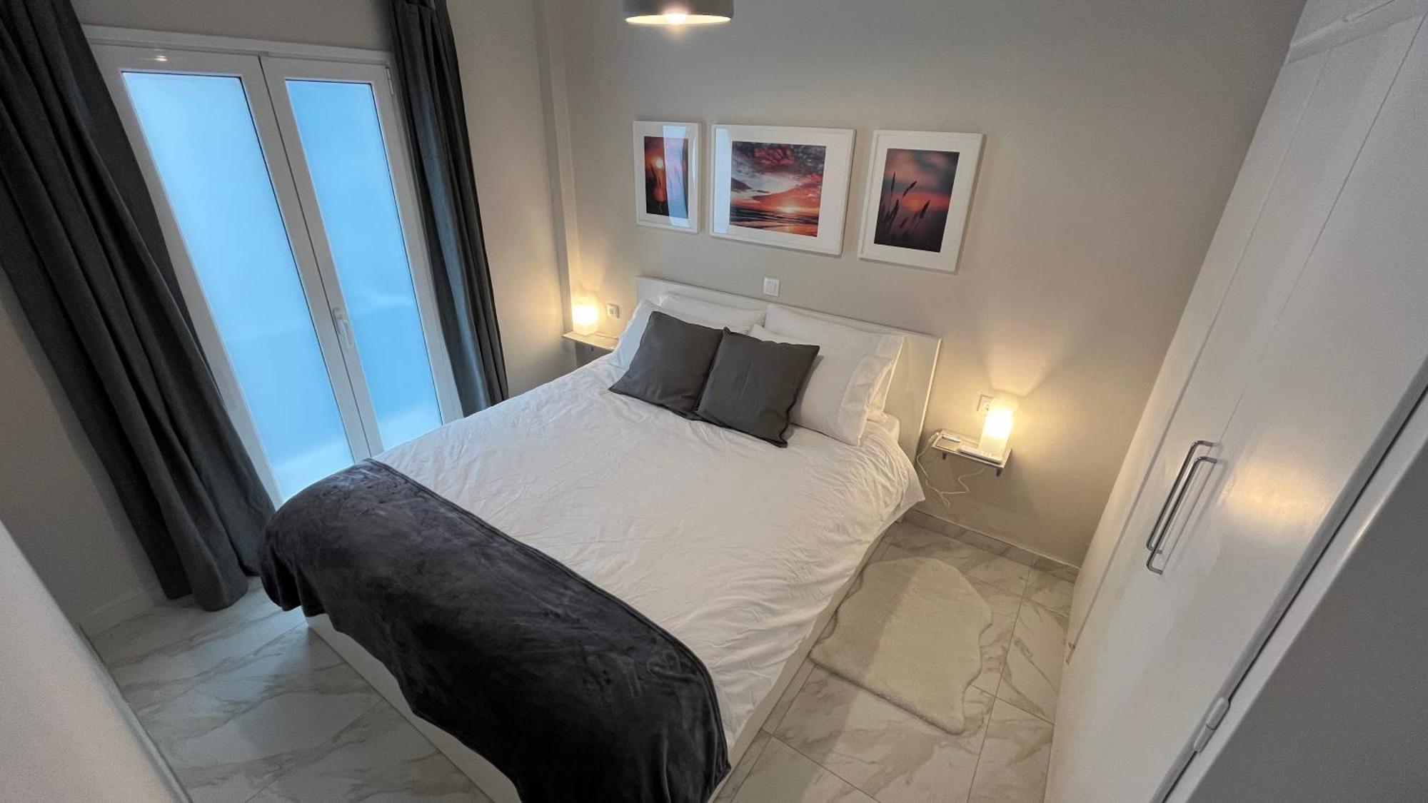 4 Newly Renovated Charming Apartments Steps From Panormou Metro Station เอเธนส์ ห้อง รูปภาพ