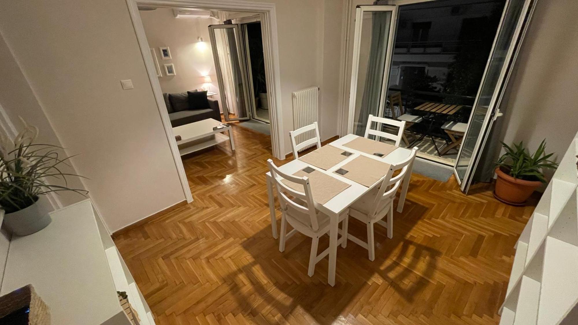 4 Newly Renovated Charming Apartments Steps From Panormou Metro Station เอเธนส์ ห้อง รูปภาพ