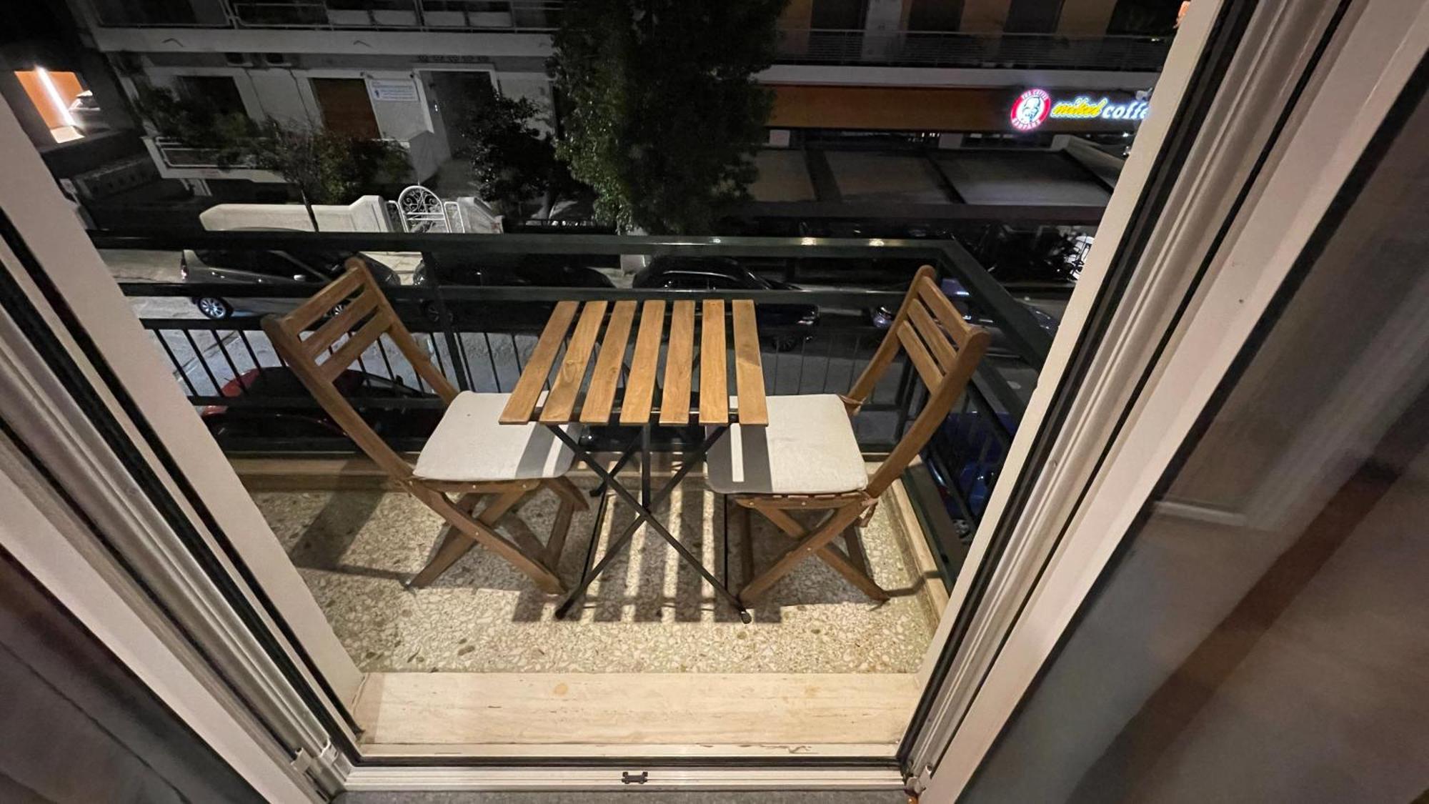 4 Newly Renovated Charming Apartments Steps From Panormou Metro Station เอเธนส์ ห้อง รูปภาพ