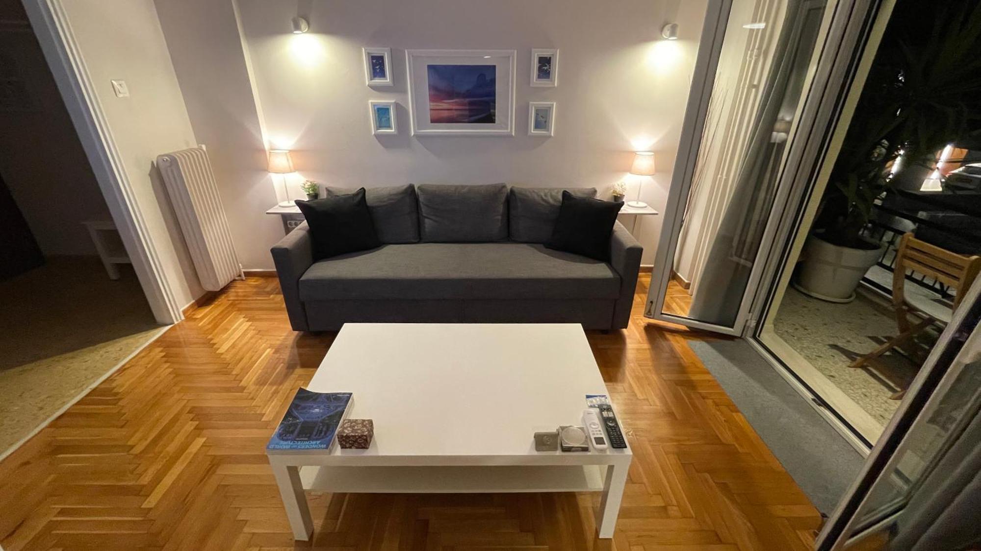 4 Newly Renovated Charming Apartments Steps From Panormou Metro Station เอเธนส์ ภายนอก รูปภาพ
